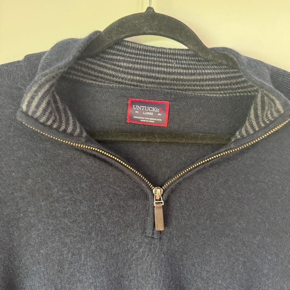 UNTUCKit Belguardo 100% Extra Fine Merino Wool Men's Sweater 1/4 Zip Navy Blue L - Picture 9 of 9